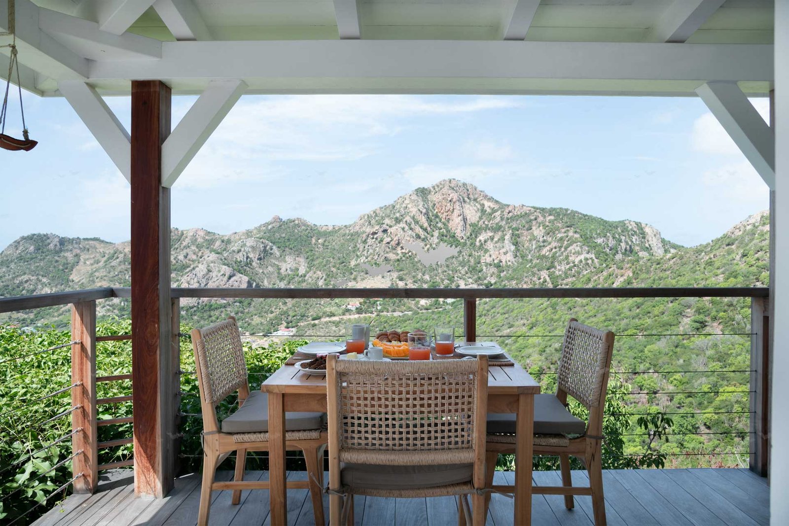 Additional Table For multiple layouts In St Barth's Rental Holidays